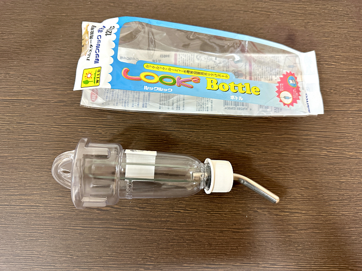 フクロモモンガの給水器 ルックルックボトル